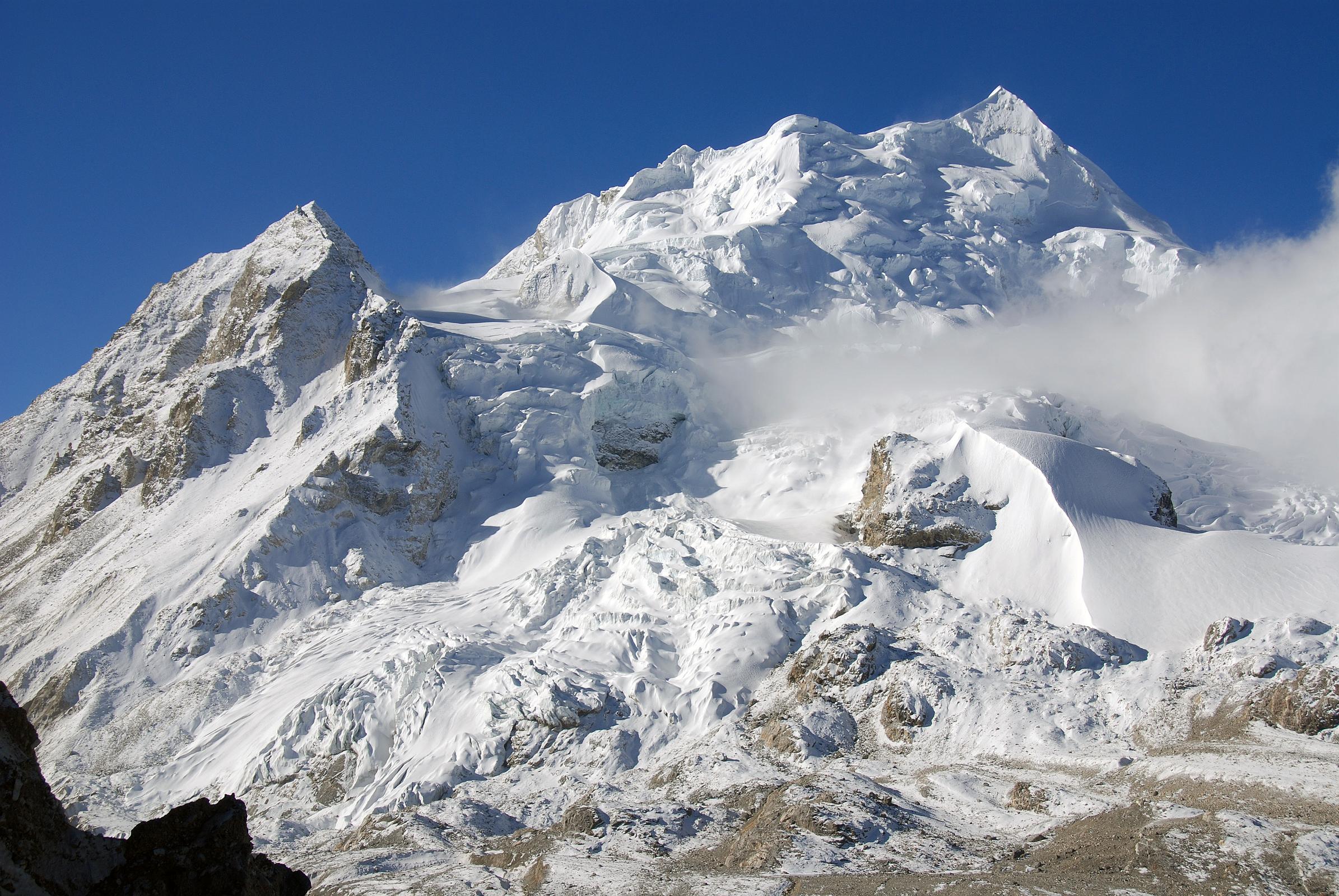 22 Jobo Rabzang Early Morning Just Before Cho Oyu Intermediate Camp Jobo Rabzang (6666m) is spectacular from Cho Oyu Intermediate Camp (5434m).